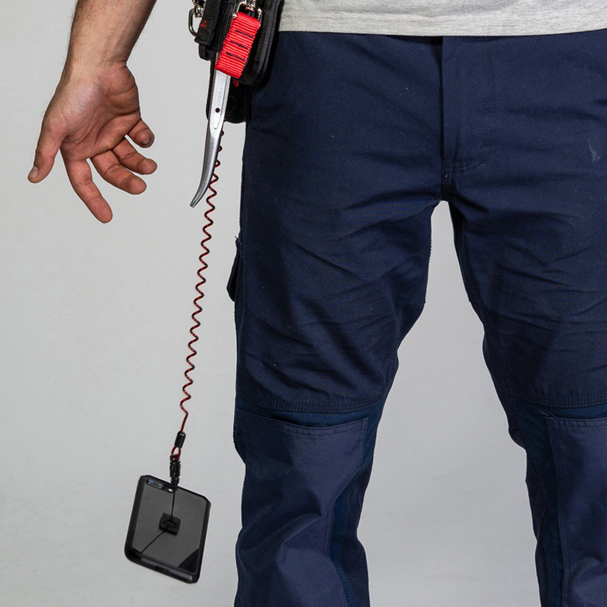 GRIPPS® Coil E-Tether with Poly Clip E-Catch (Non-Conductive) – 0.5 kg / 1.1 lb Drop-Prevention Device Tether